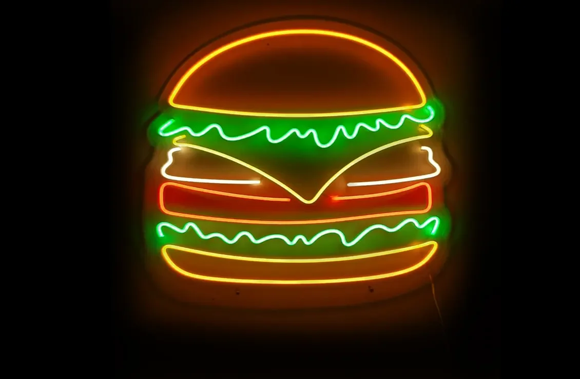 Özel tasarım LED neon uygulamaları.